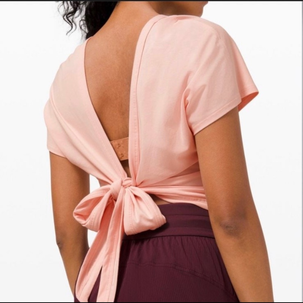 lululemon it’s a tie shirt